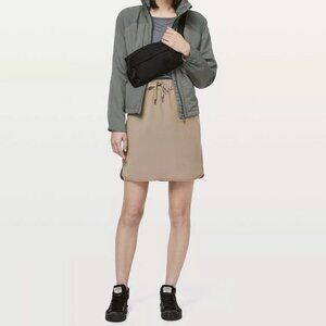 Lululemon On the Fly Woven Drawcord Skirt Size 4 Frontier Tan